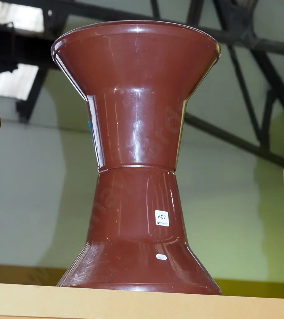 Caroma brown plastic stool Image 1++