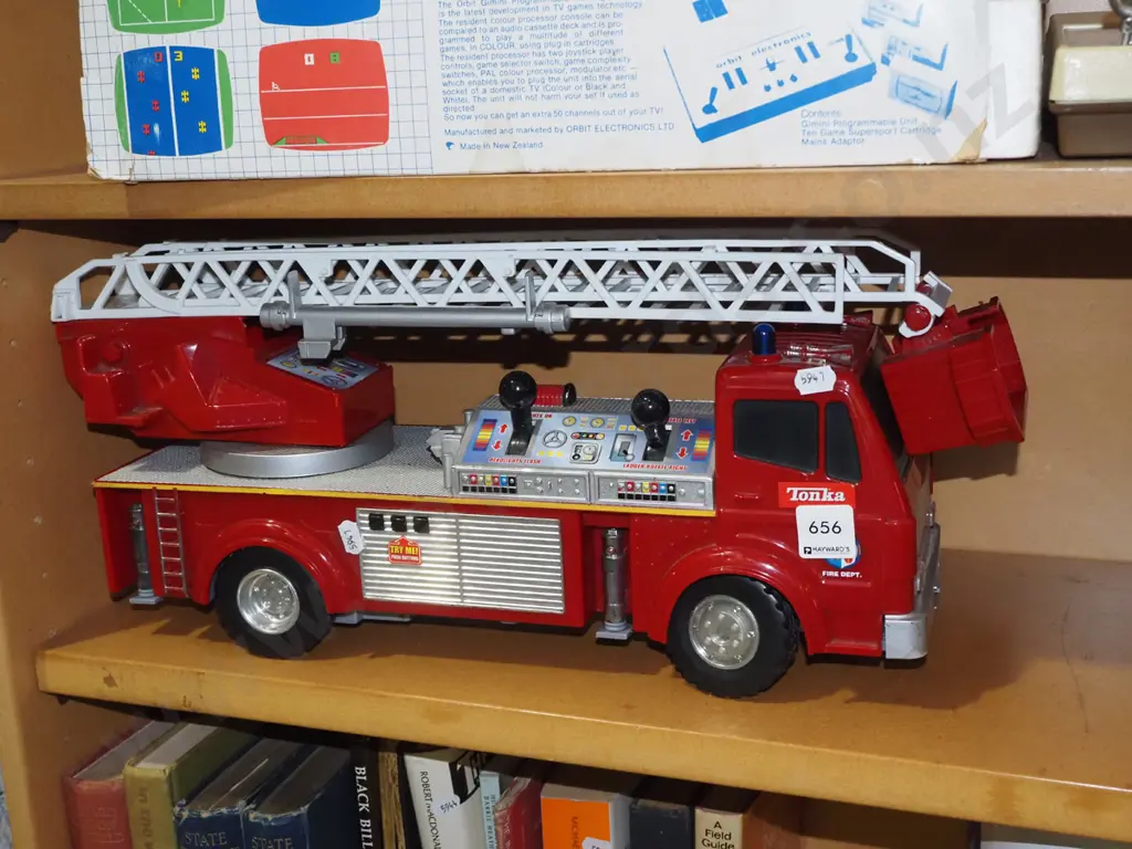 Tonka plastic fire engine L-500 Image 1++