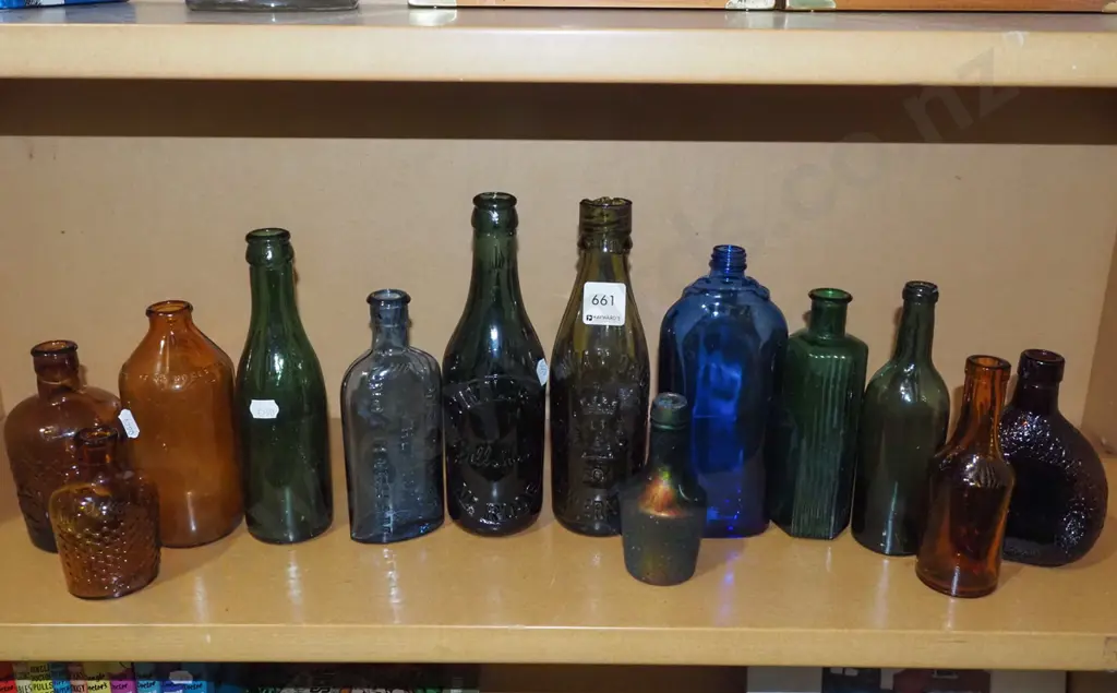 shelf; vintage bottles Image 1++