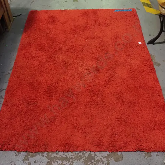 red tufted floor rug L-1700 W-1200