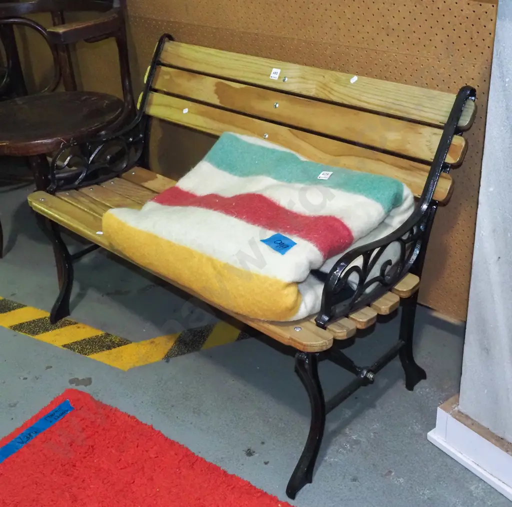 cast iron ended garden seat Image 1++