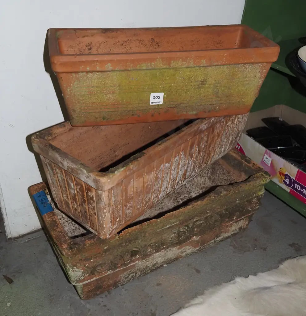 3x terracotta garden trough planters H-160 L-420 Image 1++