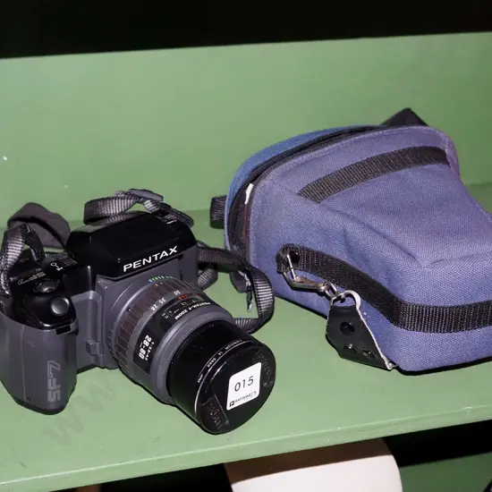 Pentax SF7 35mm camera with bag