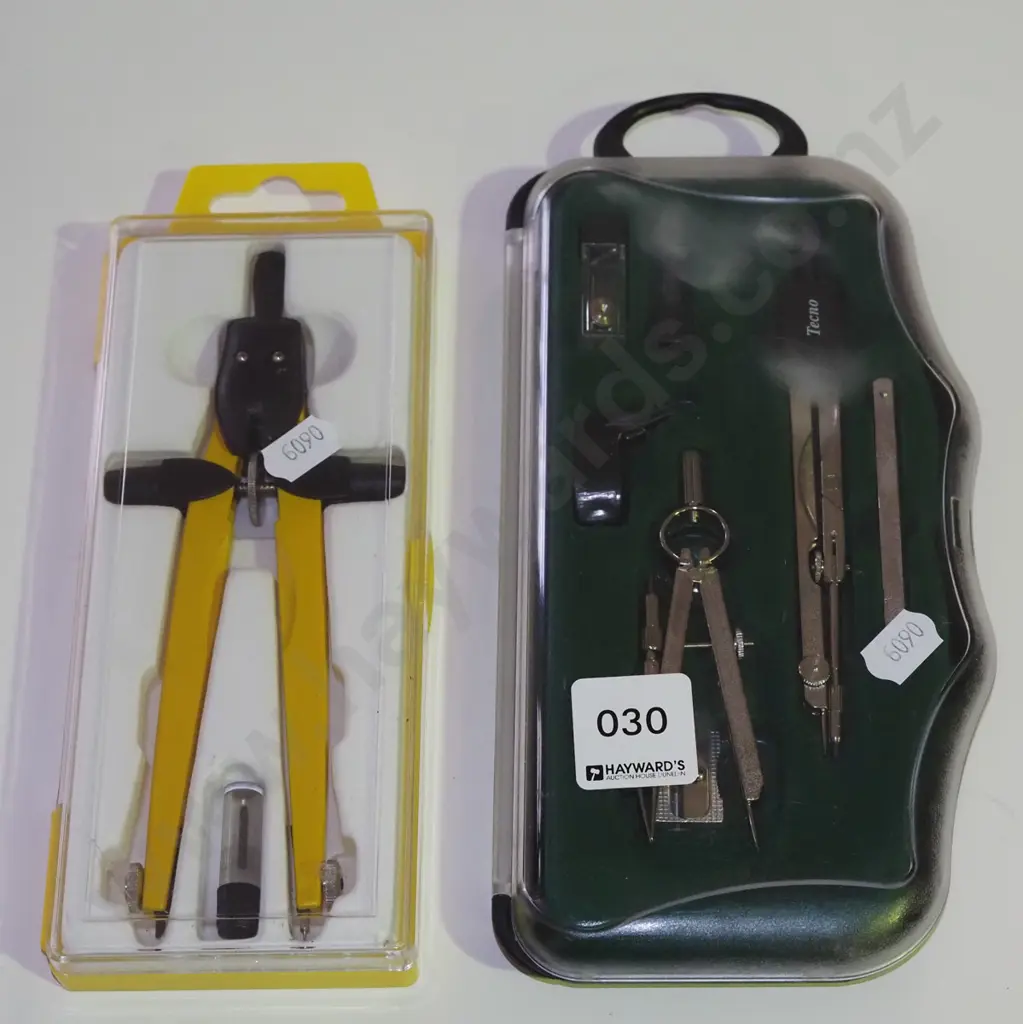 2x protractor sets Image 1++