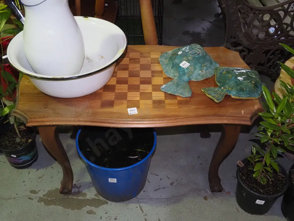 claw and ball foot cab leg coffee table with inlaid chess/draught board Image 1++