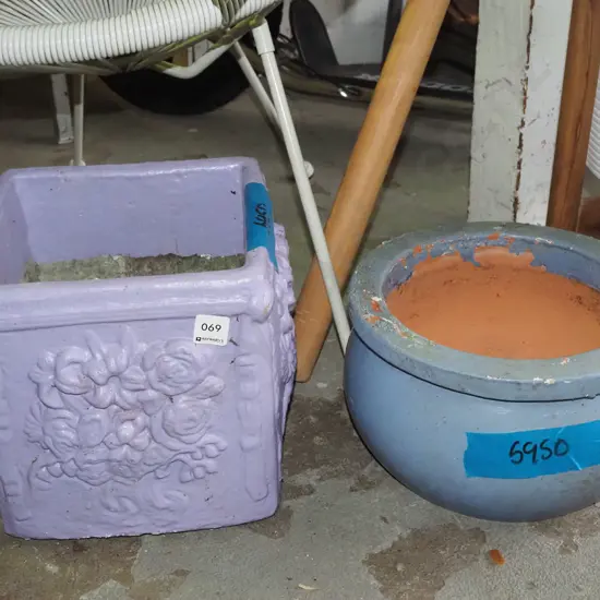 2x painted garden planters Tallest H-250