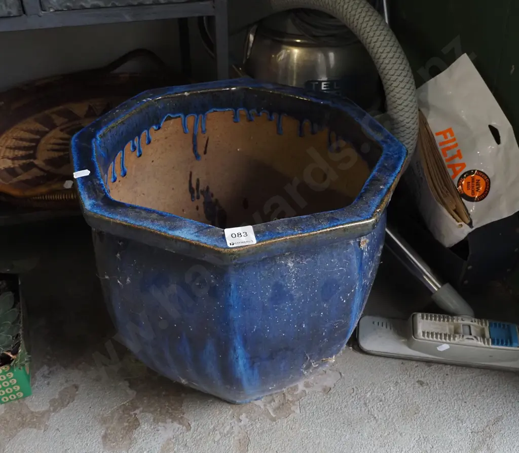 blue glazed planter H-340 Image 1++