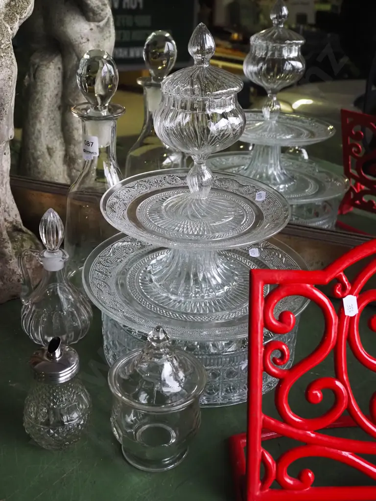 glassware; comport, bowl etc Image 1++