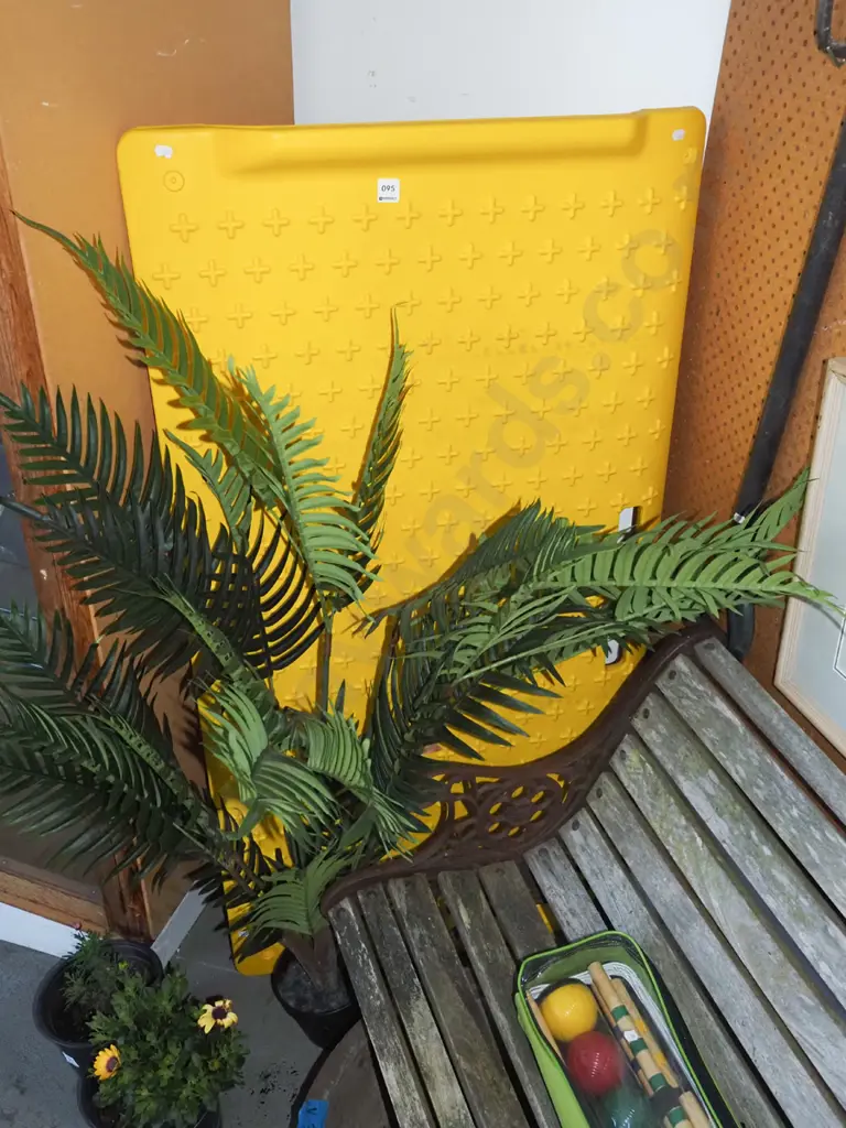 heavy yellow plastic footpath ramp L-1320 W-740 Image 1++