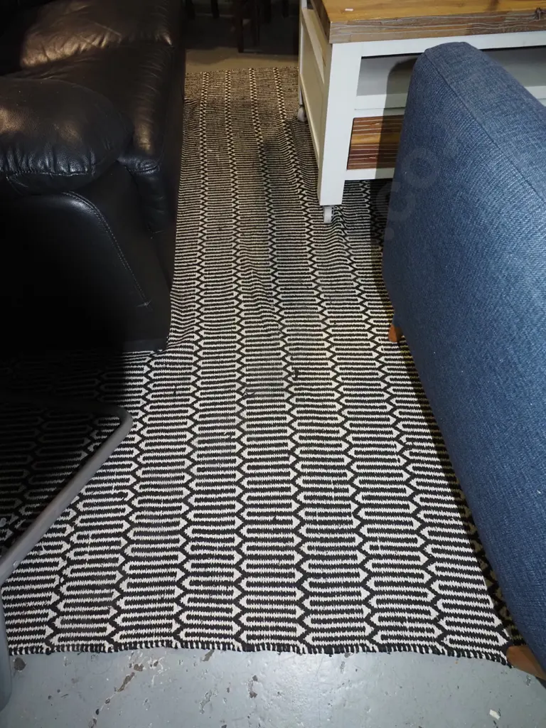 large black and white floor mat - some marks and staining L-3450 W-2350 Image 1++