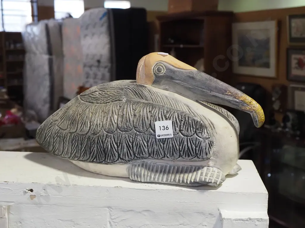carved wooden pelican - damage to nose Image 1++