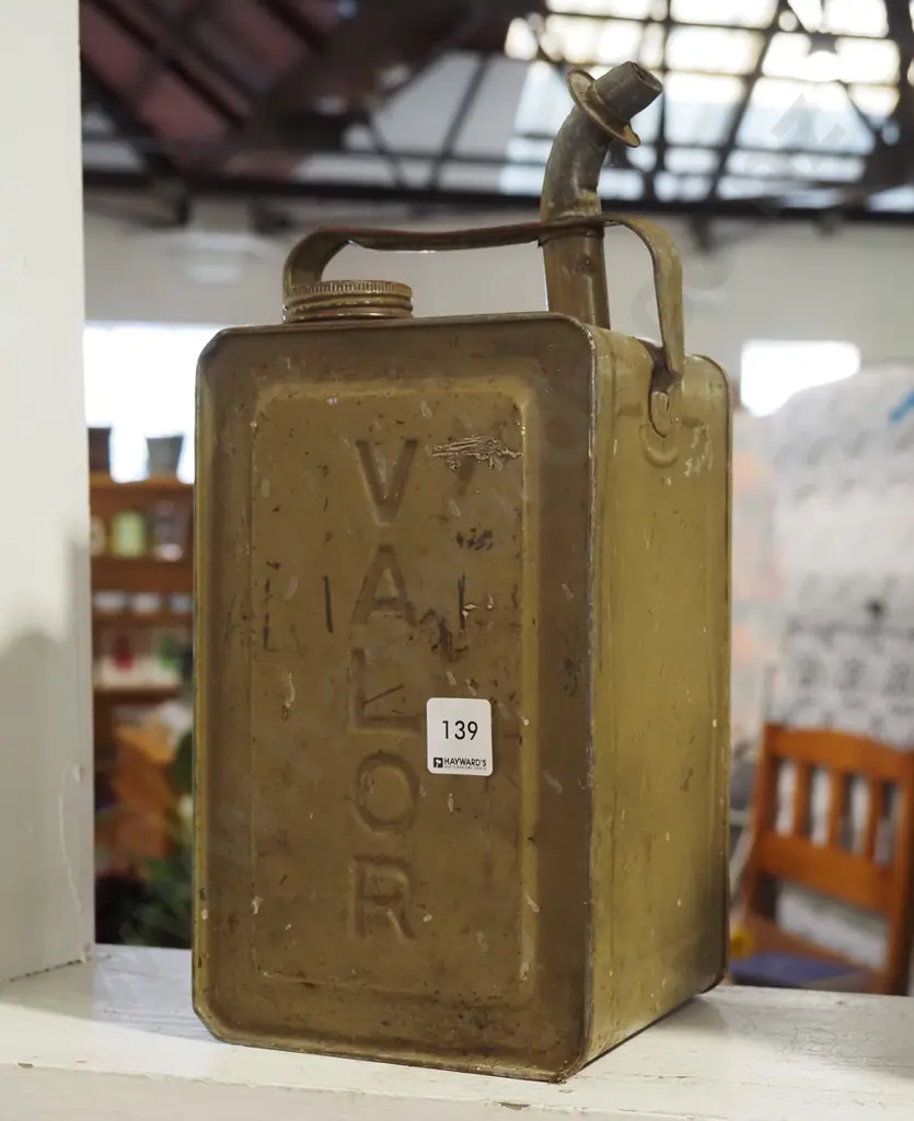 Valour petrol can Image 1++