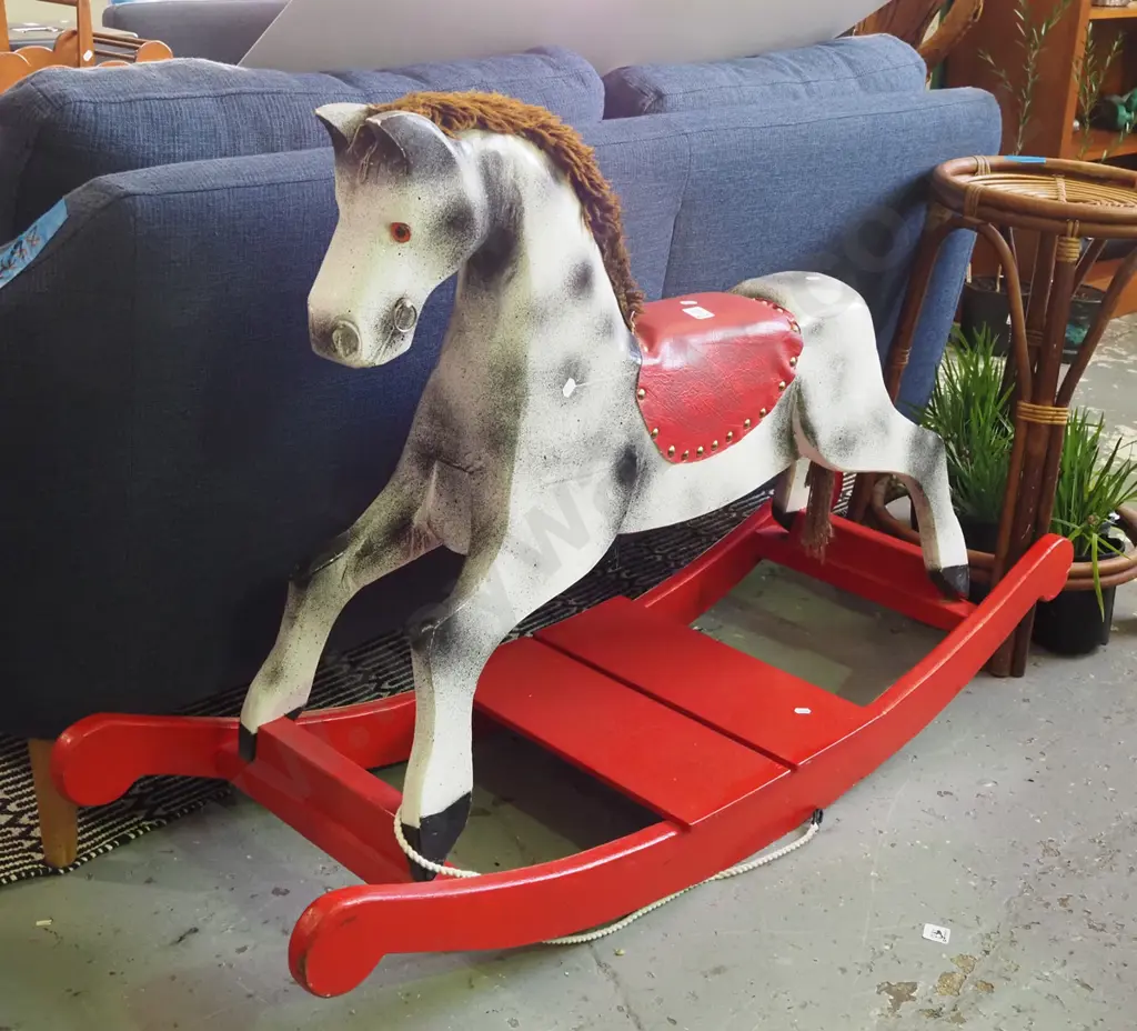 child's rocking horse Image 1++
