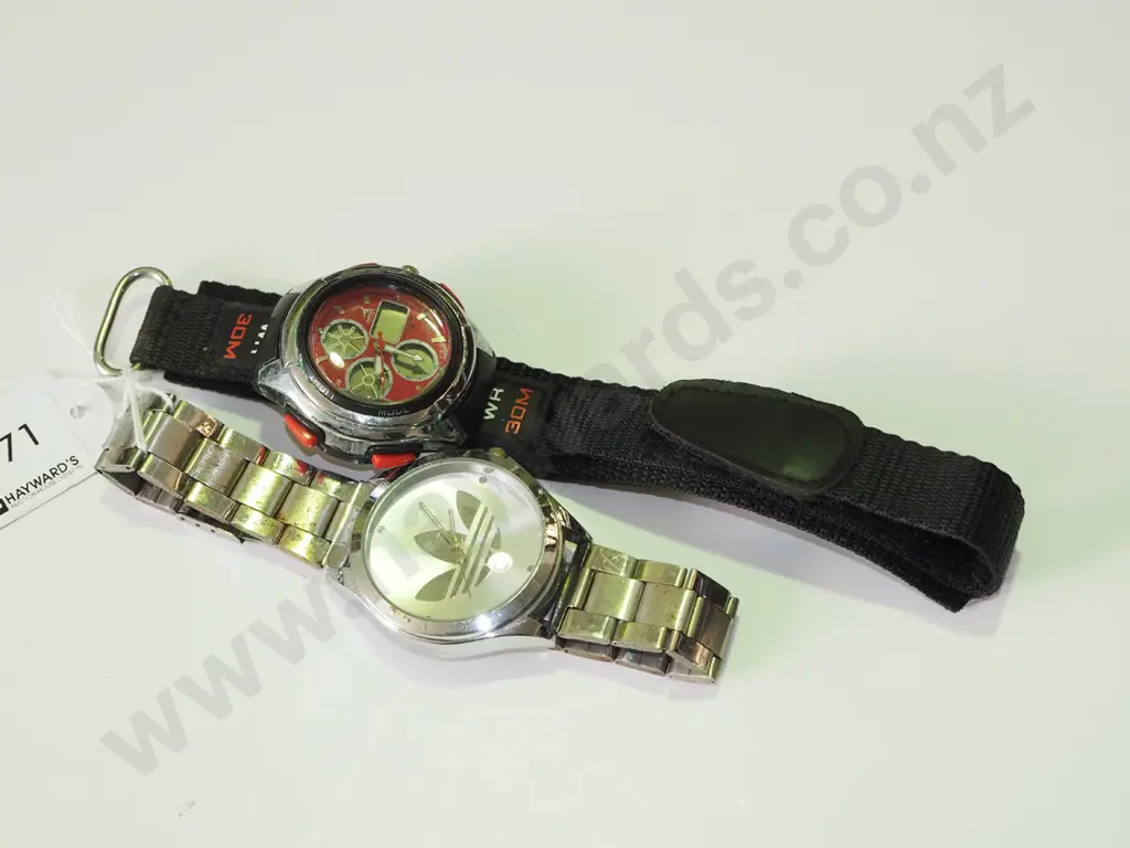 2x wristwatches Image 1++