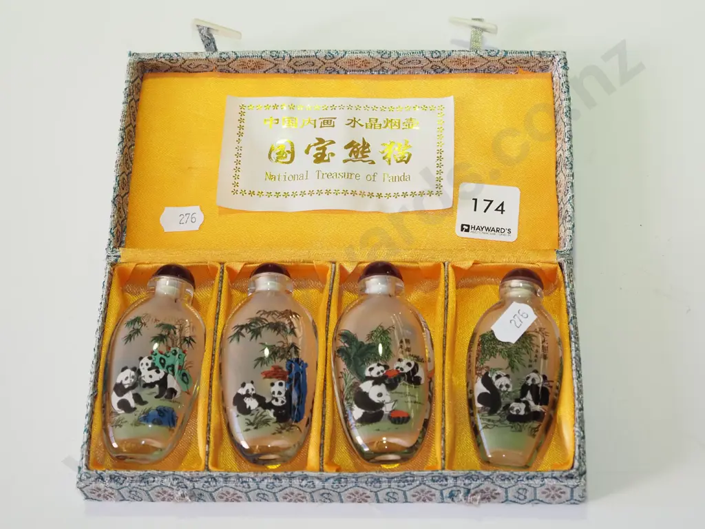 4x panda motif stoppered bottles in case Image 1++