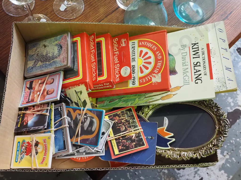 box; solid fuel sticks, antique books, 1980s collector's cards Image 1++
