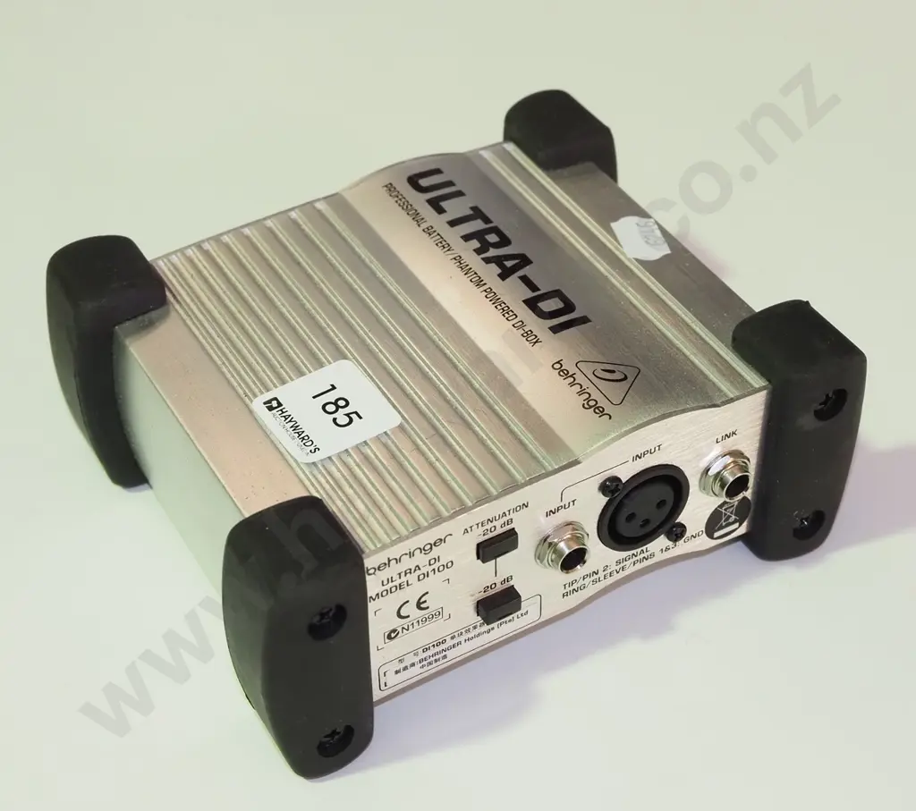 Behringer Ultra-DI Model DI100 phantom powered DI box Image 1++