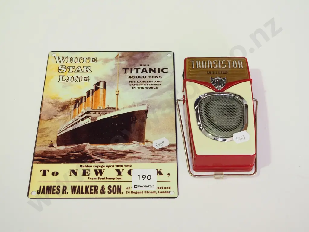 reproduction Titanic print on tin, reproduction transistor radio Image 1++