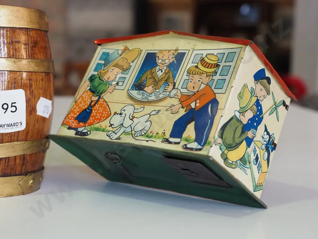 vintage tin money box, small wooden barrel H-120 Image 1++