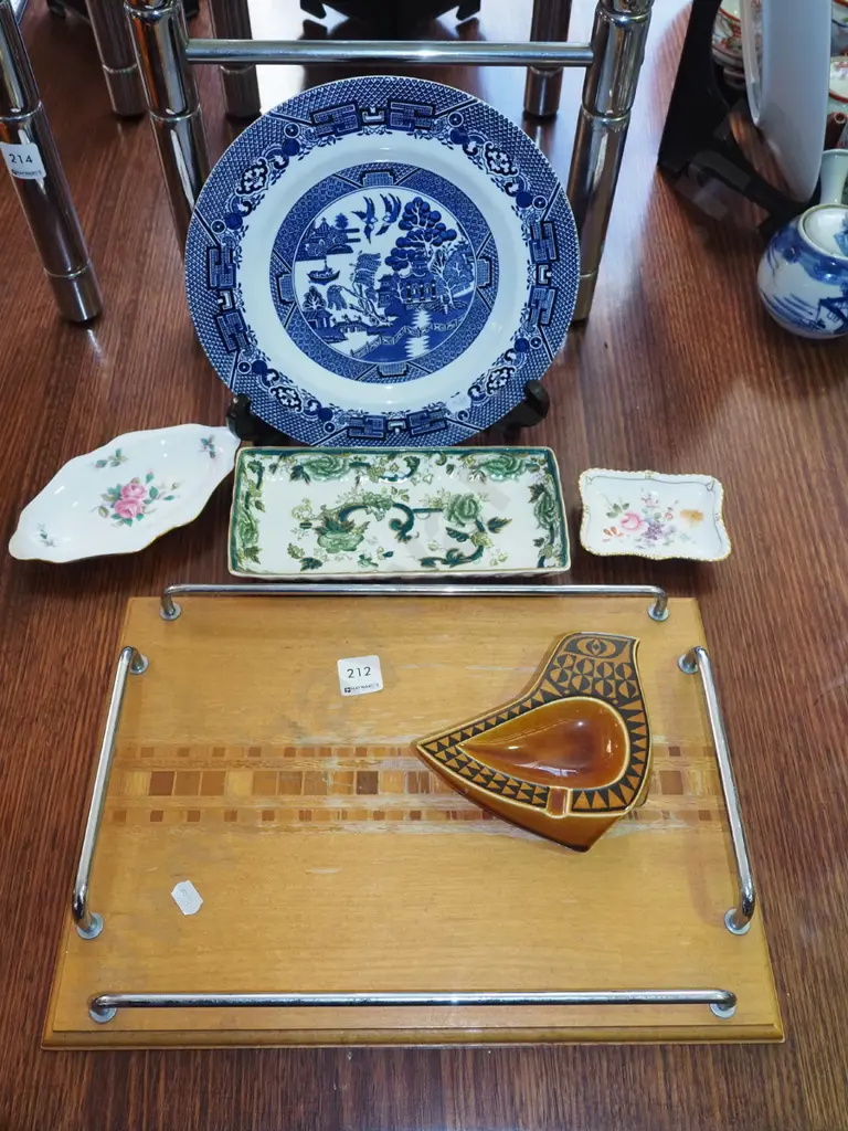 sovereign ware gallery tray, willow plate etc Image 1++