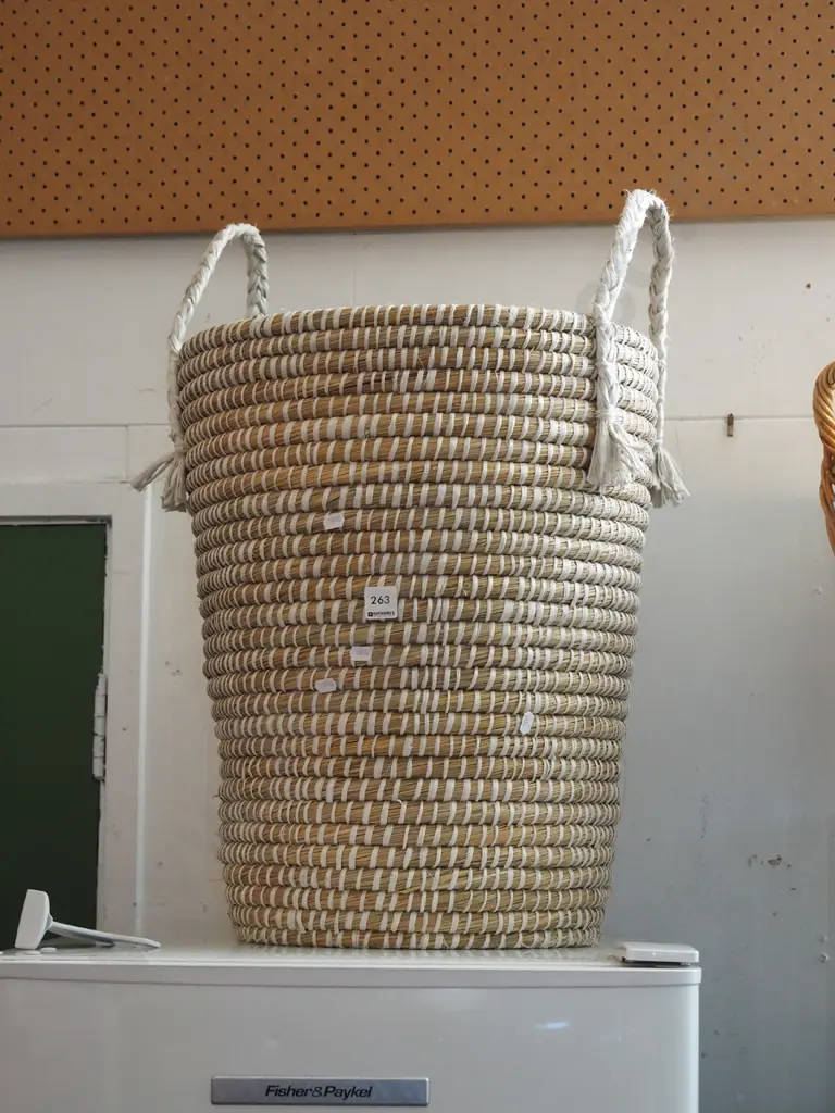 seagrass laundry hamper H-500 Image 1++