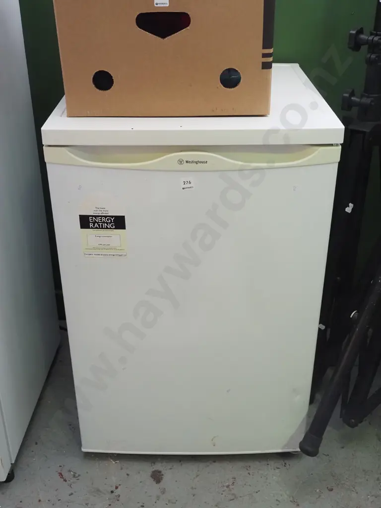 Westinghouse under bench fridge - needs a clean Image 1++