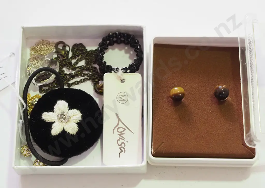 pendants, earrings, ring etc Image 1++