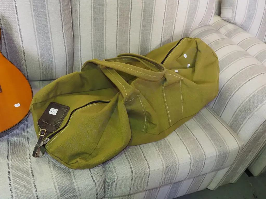 lime green heavy canvas holdall Image 1++