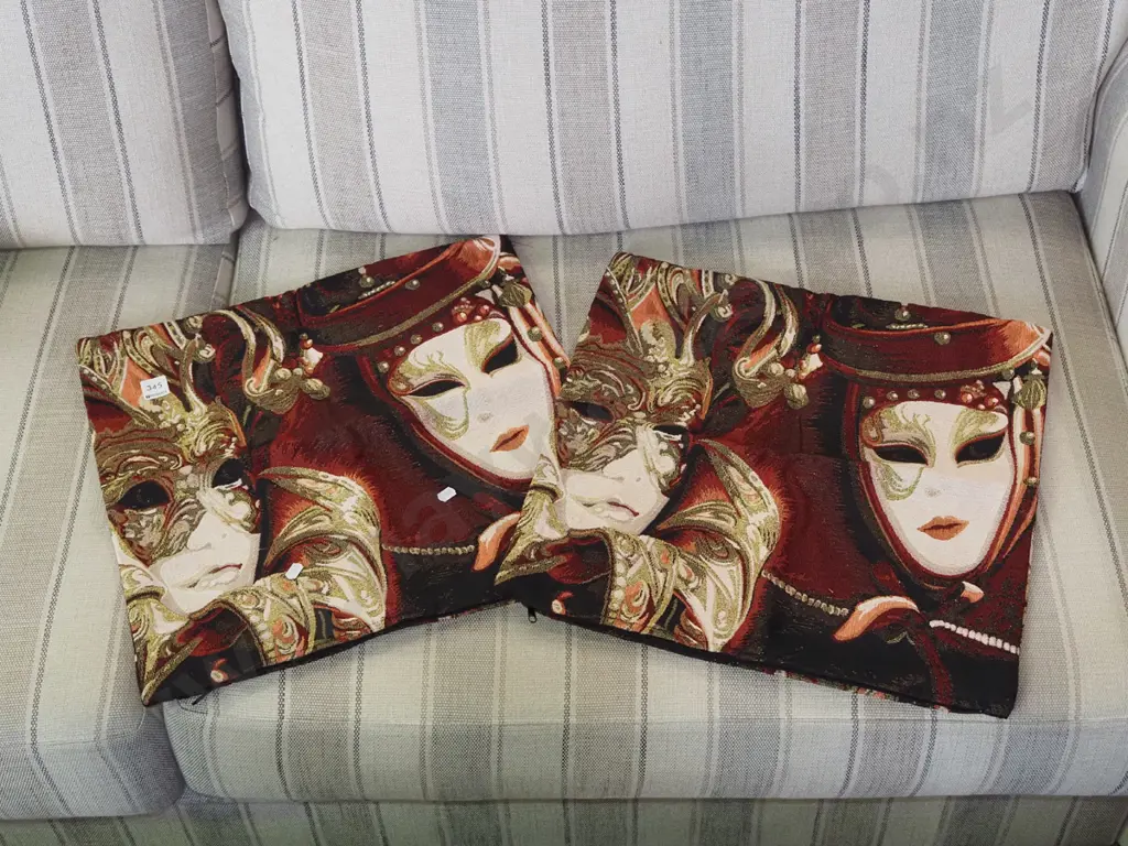 2x woven masquerade ball cushoin covers Image 1++