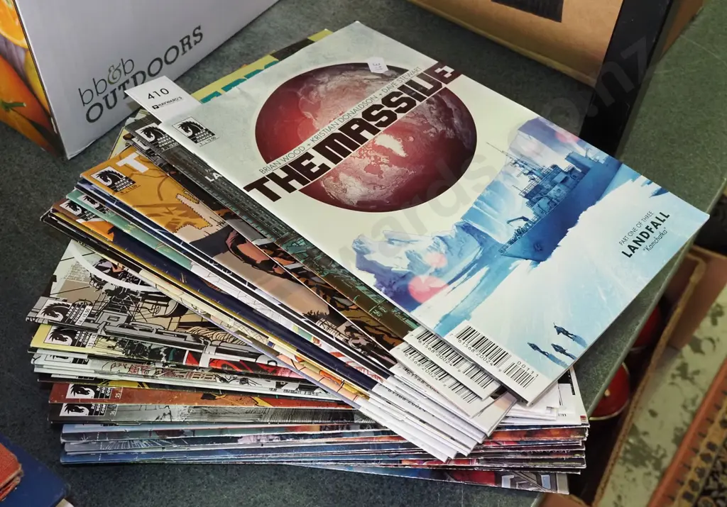 back issues of The Massive graphic novels Image 1++