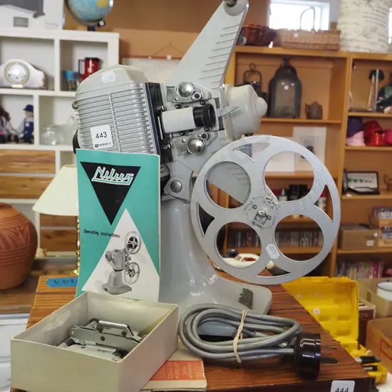 Nilus film projector