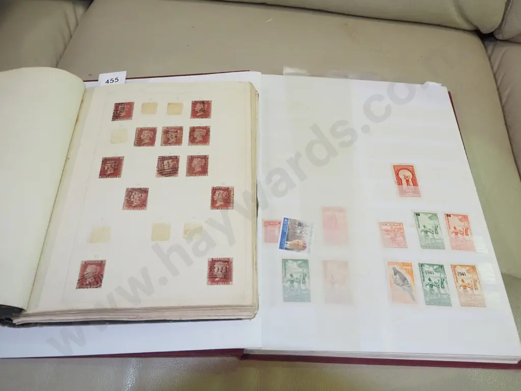 4x stamp albums Image 1++
