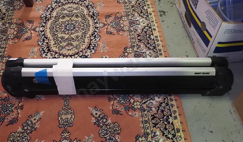 Mont Blanc ski  racks - suitable for Mont Blanc roof racks Image 1++