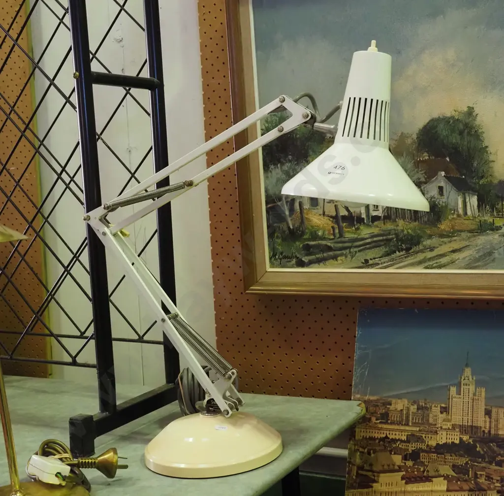 Superlux desk top anglepoise lamp Image 1++