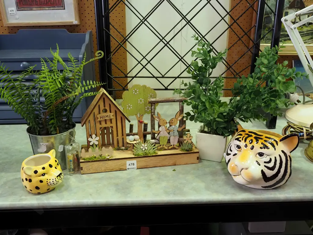 plastic plants, wooden illuminated rabbit scene, bid cat planters Image 1++