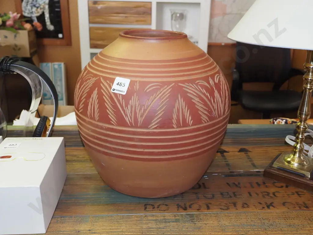large terracotta jar H-270 Image 1++