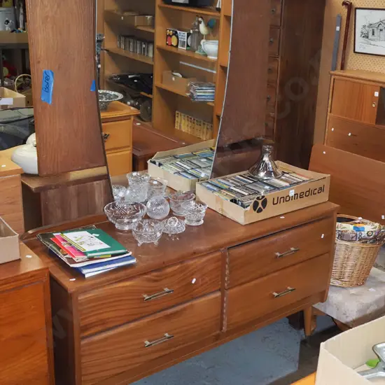 mid century 4 drawer mirror back dresser H-1630 W-1260 D-420