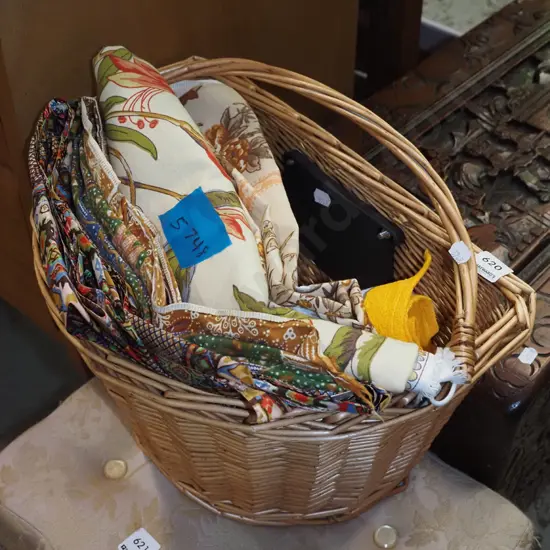 cane scooter basket - missing half of attachments, fabric pieces
