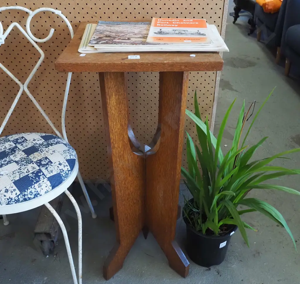 oak jardiniere stand - varnish  needs attention Image 1++