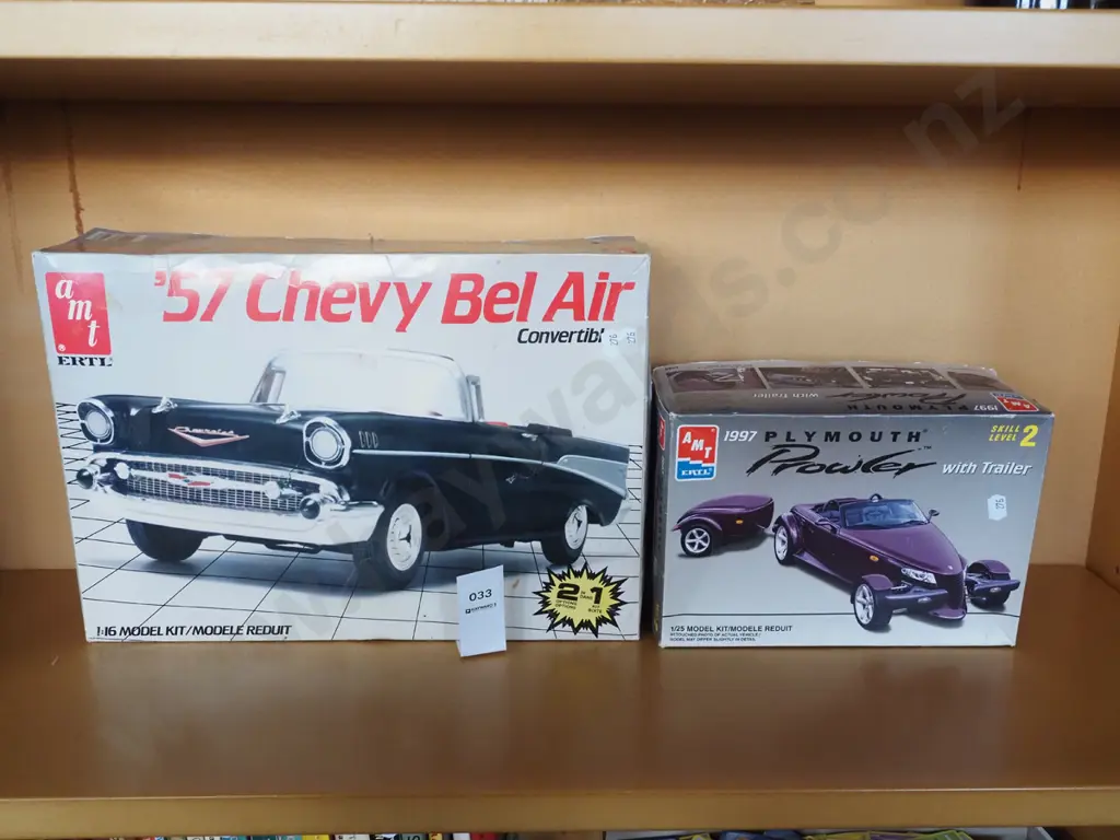 2x yet to be assembled model vehicles Image 1++