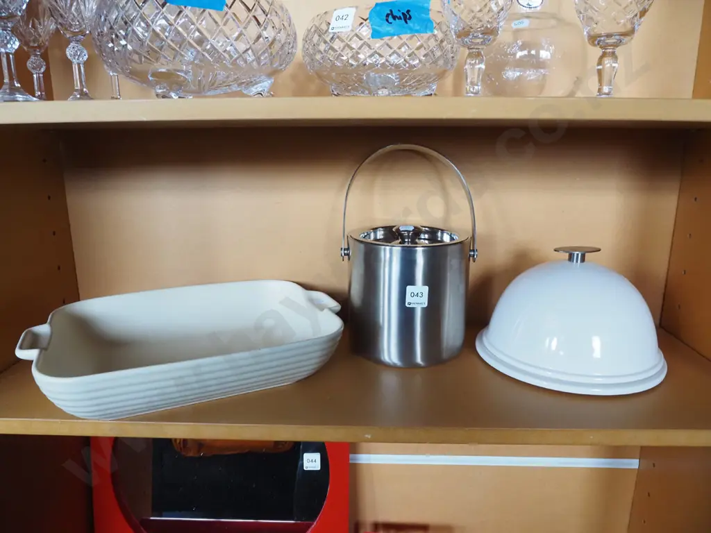 white baking dish, ice bucket, ceramic plate and cover Image 1++