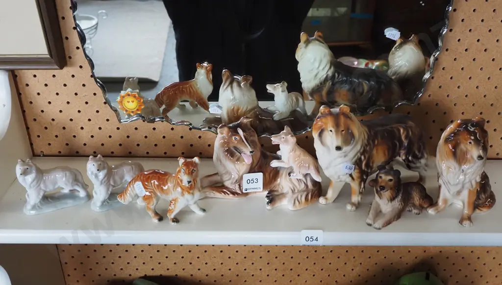 7x ceramic Collie dog figurines Image 1++