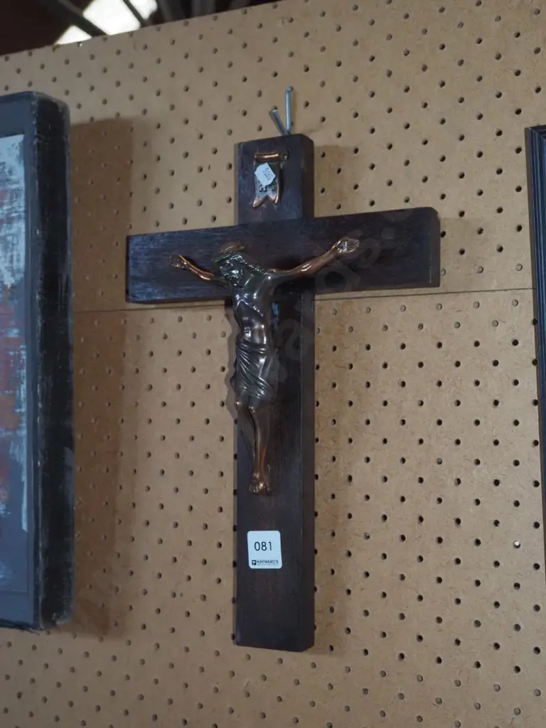 wood and cast copper crucifix H-350 Image 1++