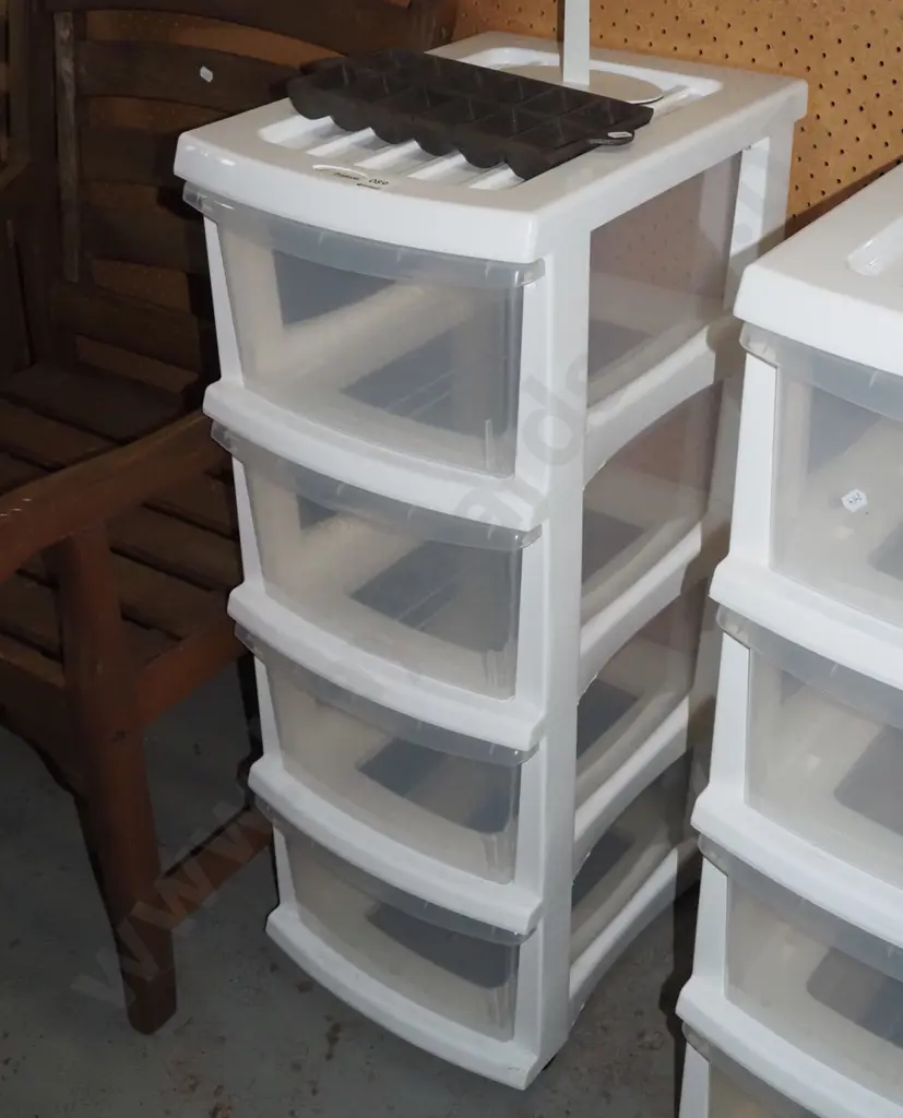 Taurus plastic 4 drawer chest Image 1++
