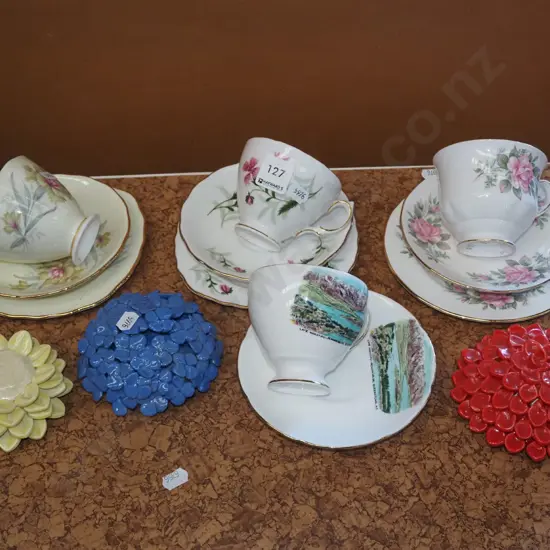 3x trios, Queenstown cup, saucer, pottery floral sprays