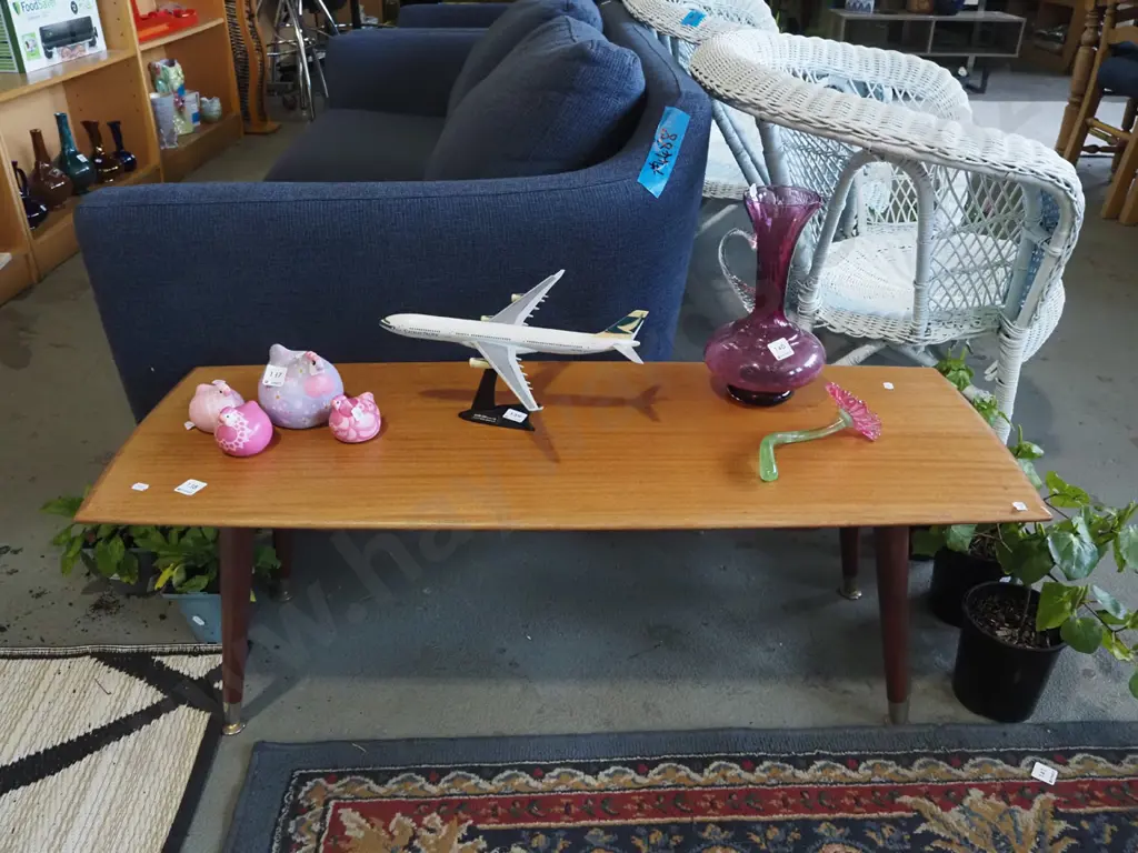 retro mahagany coffee table H-380 W-1050 D-370 Image 1++