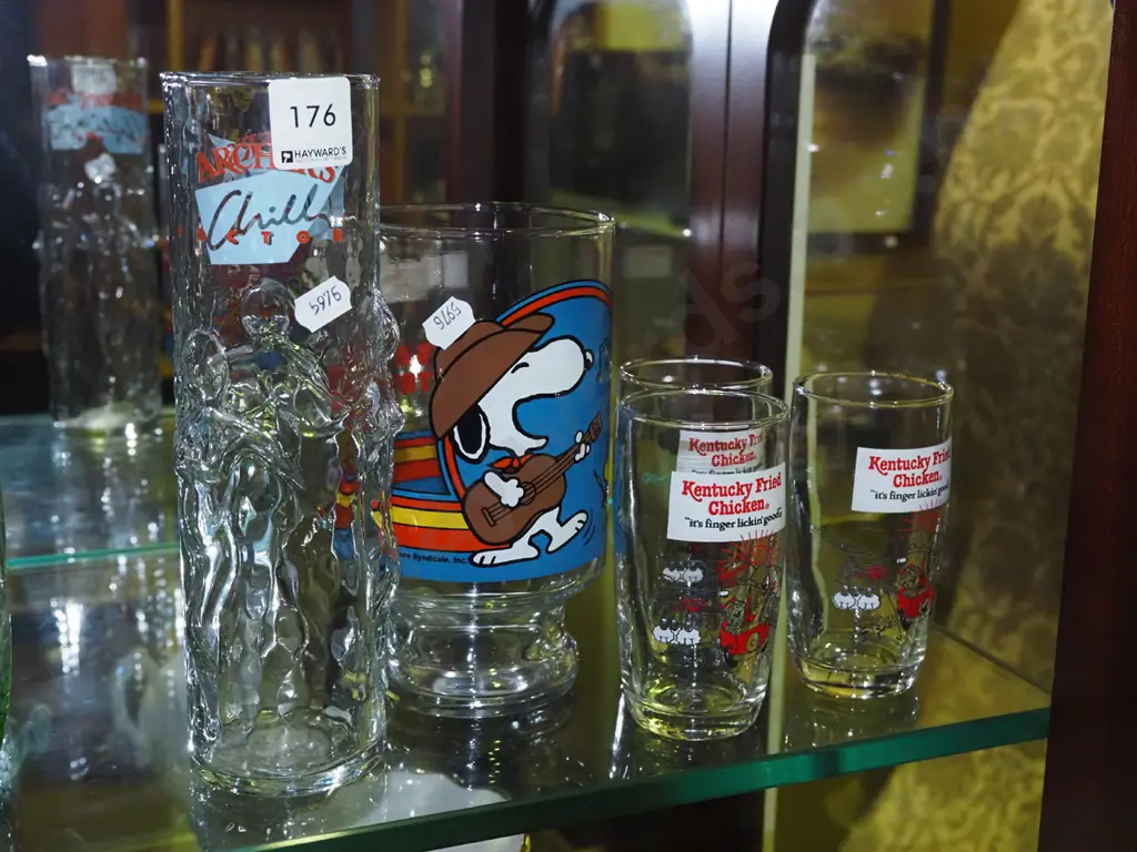 glasses; KFC, Archers, Snoopy Image 1++
