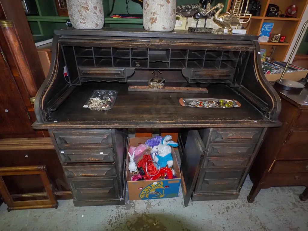 solid oak roll top desk- 8 drawers, with original inkwells, drawers,  Image 1++
