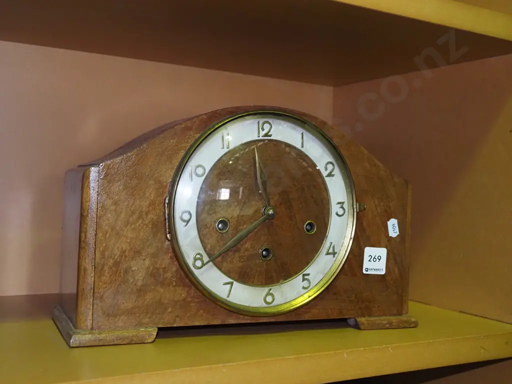 wood cased mantle clock Image 1++