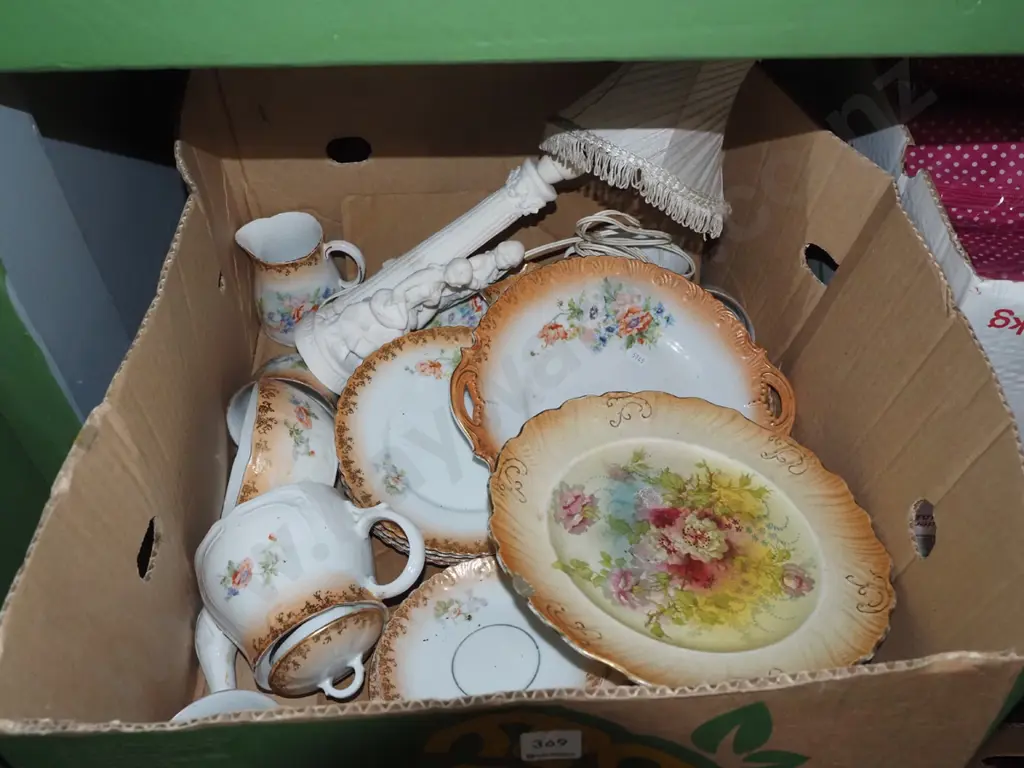 box; comport, dinner items, figural lamp base etc Image 1++
